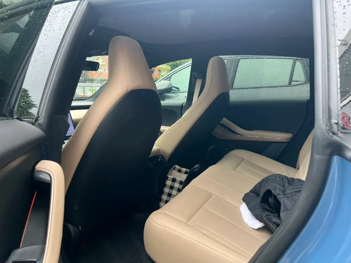 2022 JunTian HeiWuShi Youth 2.0T 203HP L4 6AT,autocango,china used car exporter,china ev exporter,chinese used car exporter,chinese used ev exporter