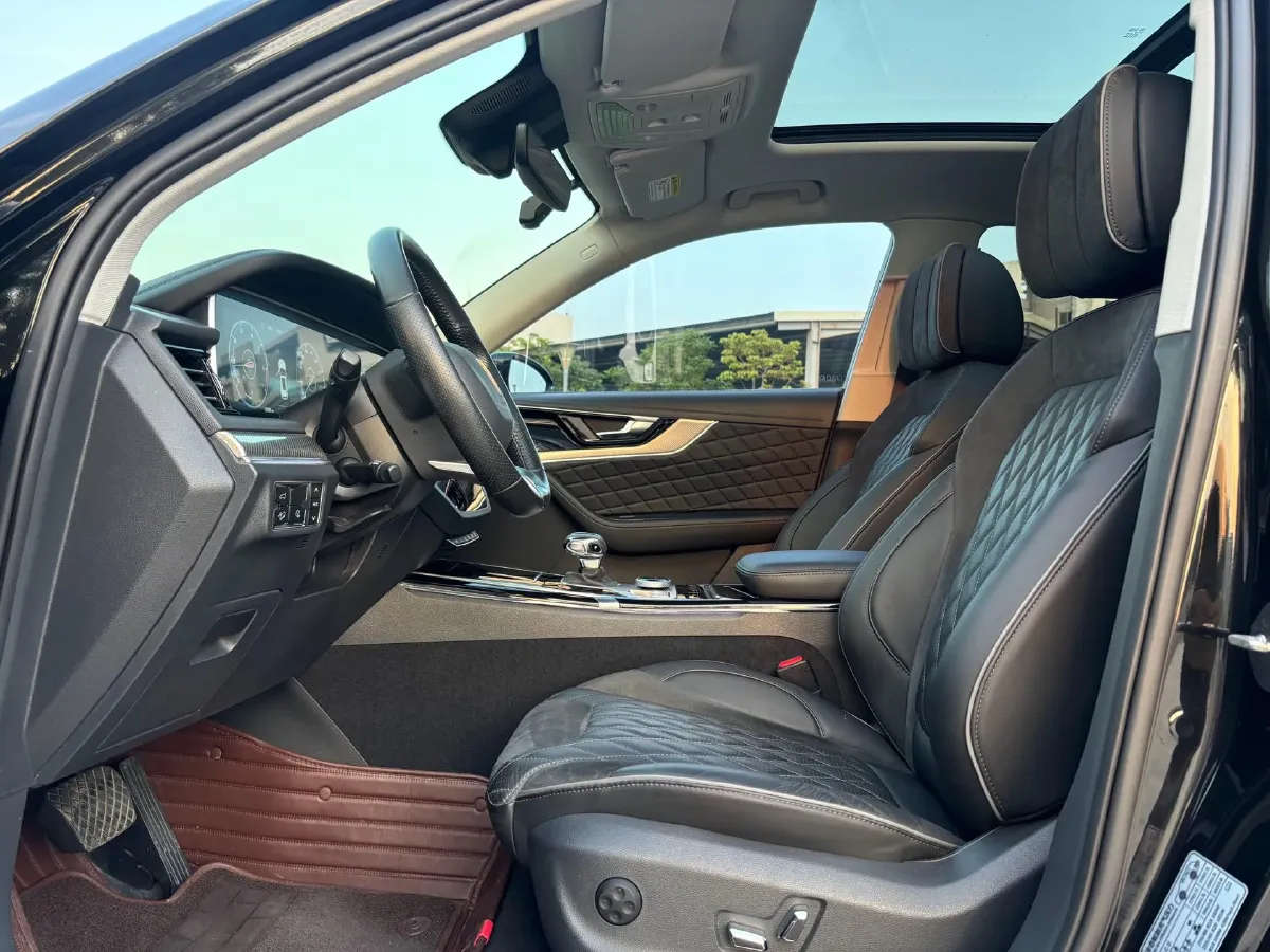 2019 HongQi HS5 2.0T 224HP L4 6AT,autocango,china used car exporter,china ev exporter,chinese used car exporter,chinese used ev exporter
