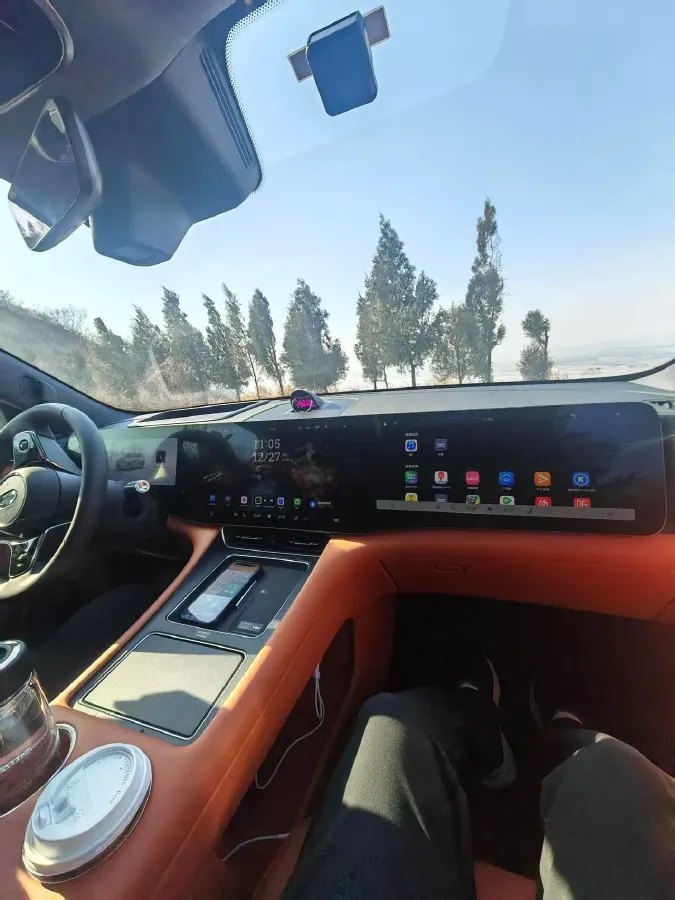 2025 AITO AITO M8 REEV 160HP REEV 53.4KWH,autocango,china used car exporter,china ev exporter,chinese used car exporter,chinese used ev exporter