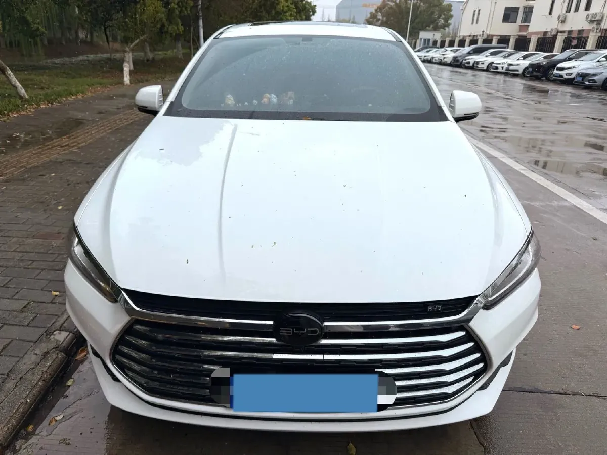 2019 BYD Qin Pro 1.5T 160HP L4 6MT,autocango,china used car exporter,china ev exporter,chinese used car exporter,chinese used ev exporter