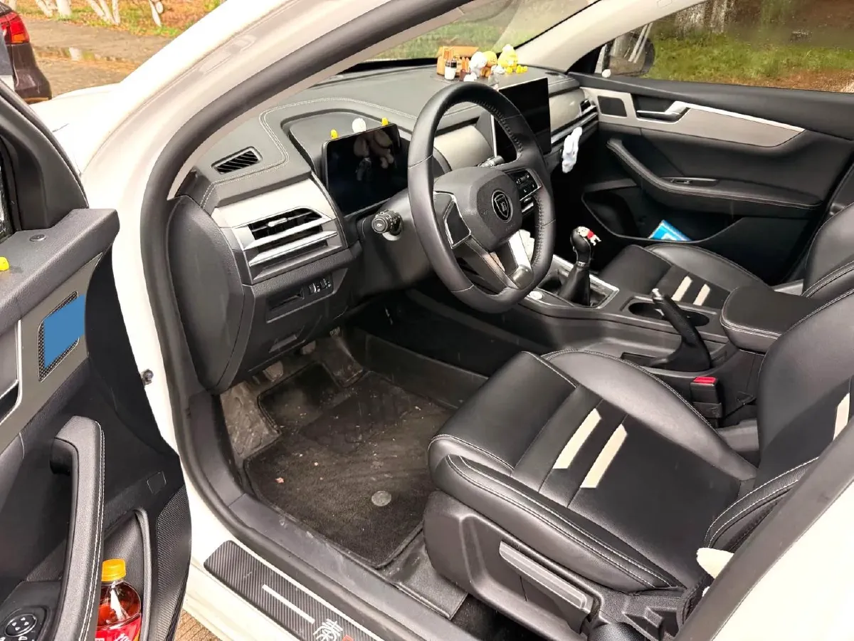 2019 BYD Qin Pro 1.5T 160HP L4 6MT,autocango,china used car exporter,china ev exporter,chinese used car exporter,chinese used ev exporter