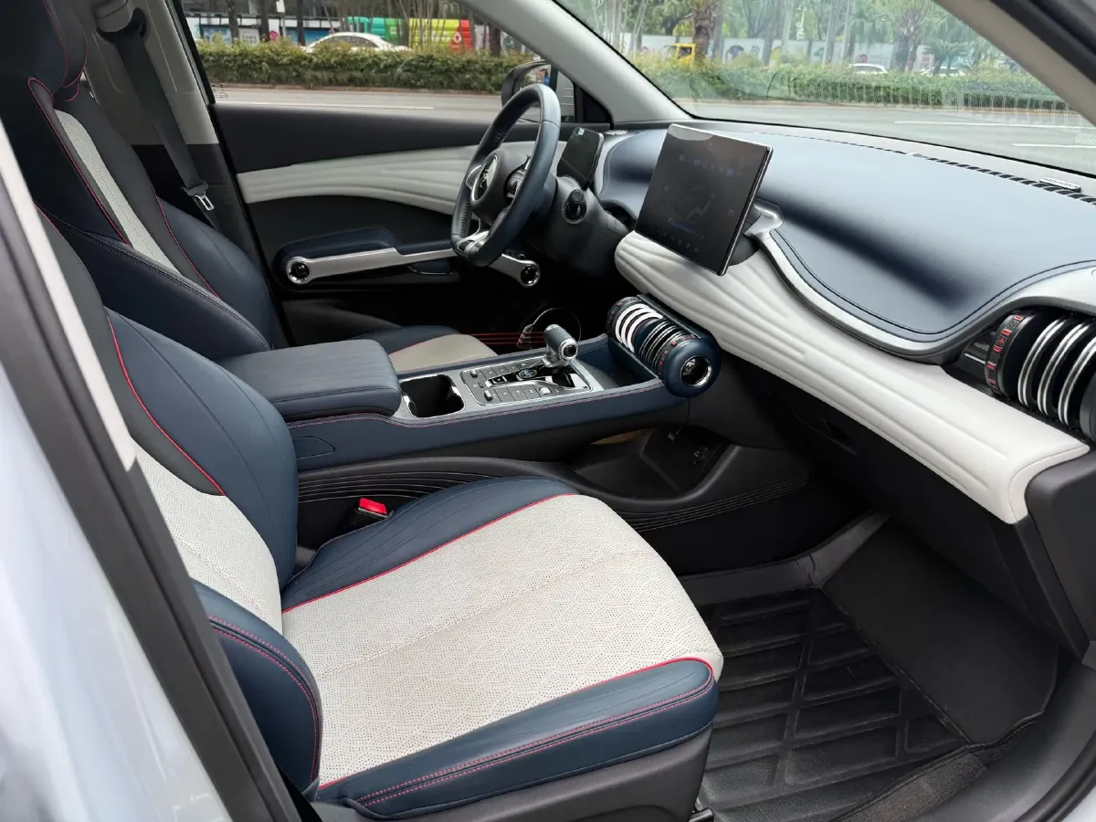 2022 Foton Grand General G7 2.0T 238HP L4 8AT,autocango,china used car exporter,china ev exporter,chinese used car exporter,chinese used ev exporter