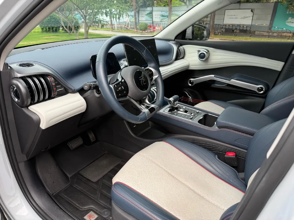 2022 Foton Grand General G7 2.0T 238HP L4 8AT,autocango,china used car exporter,china ev exporter,chinese used car exporter,chinese used ev exporter