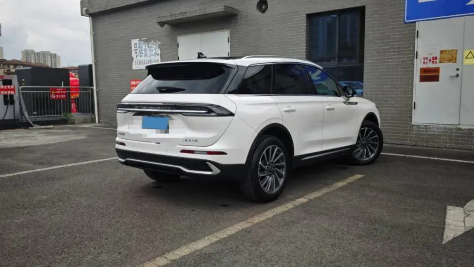2024 Lincoln Corsair 2.0T 261HP L4 8AT,autocango,china used car exporter,china ev exporter,chinese used car exporter,chinese used ev exporter