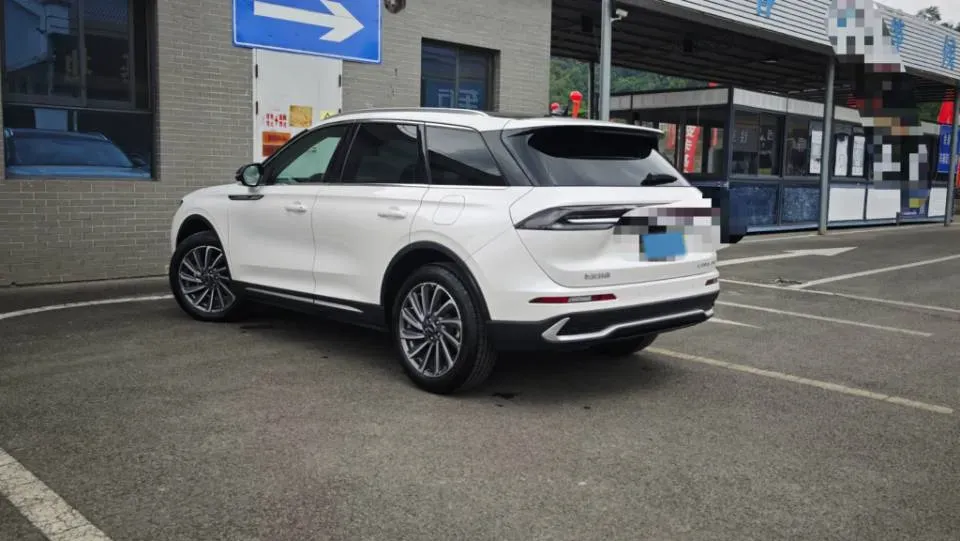 2024 Lincoln Corsair 2.0T 261HP L4 8AT,autocango,china used car exporter,china ev exporter,chinese used car exporter,chinese used ev exporter