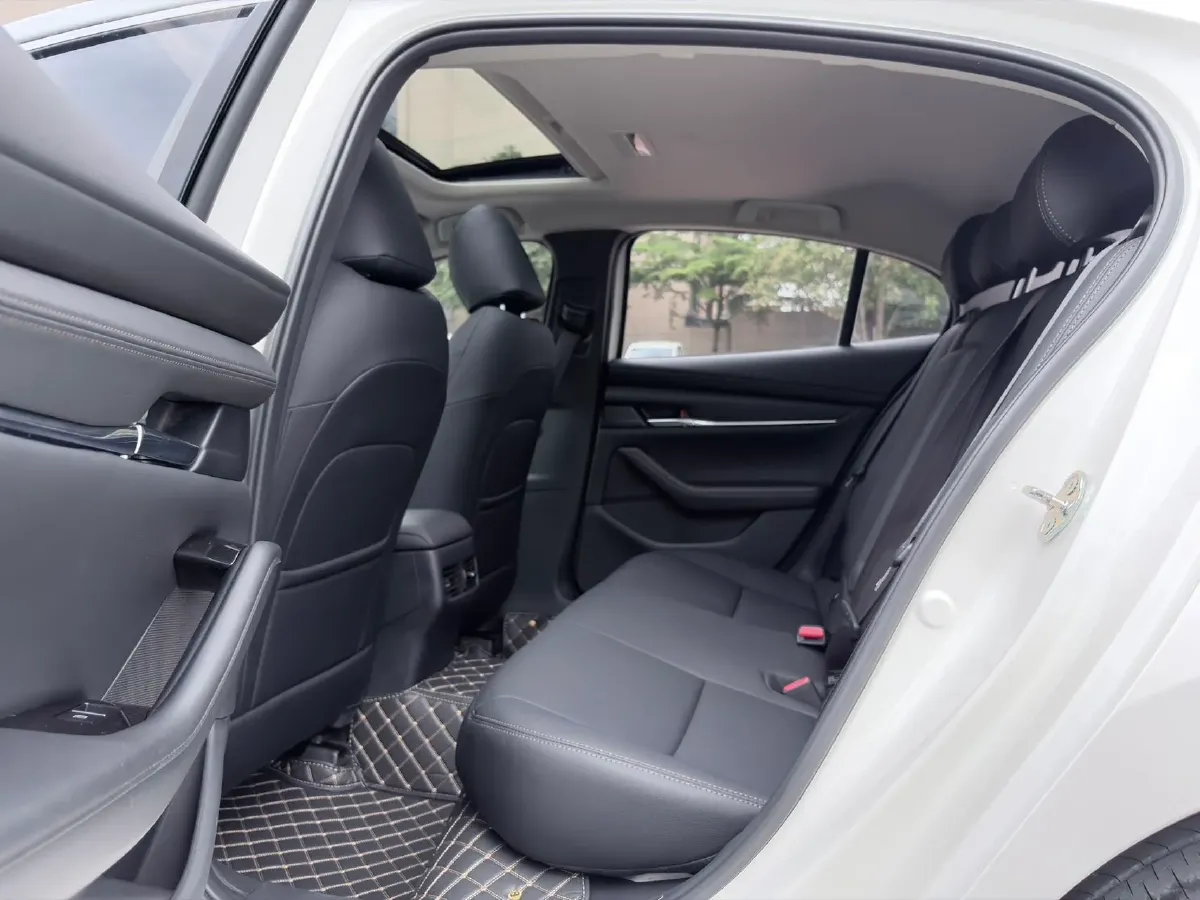 2020 Mazda 3 Axela 2.0L 158HP L4 6AT,autocango,china used car exporter,china ev exporter,chinese used car exporter,chinese used ev exporter