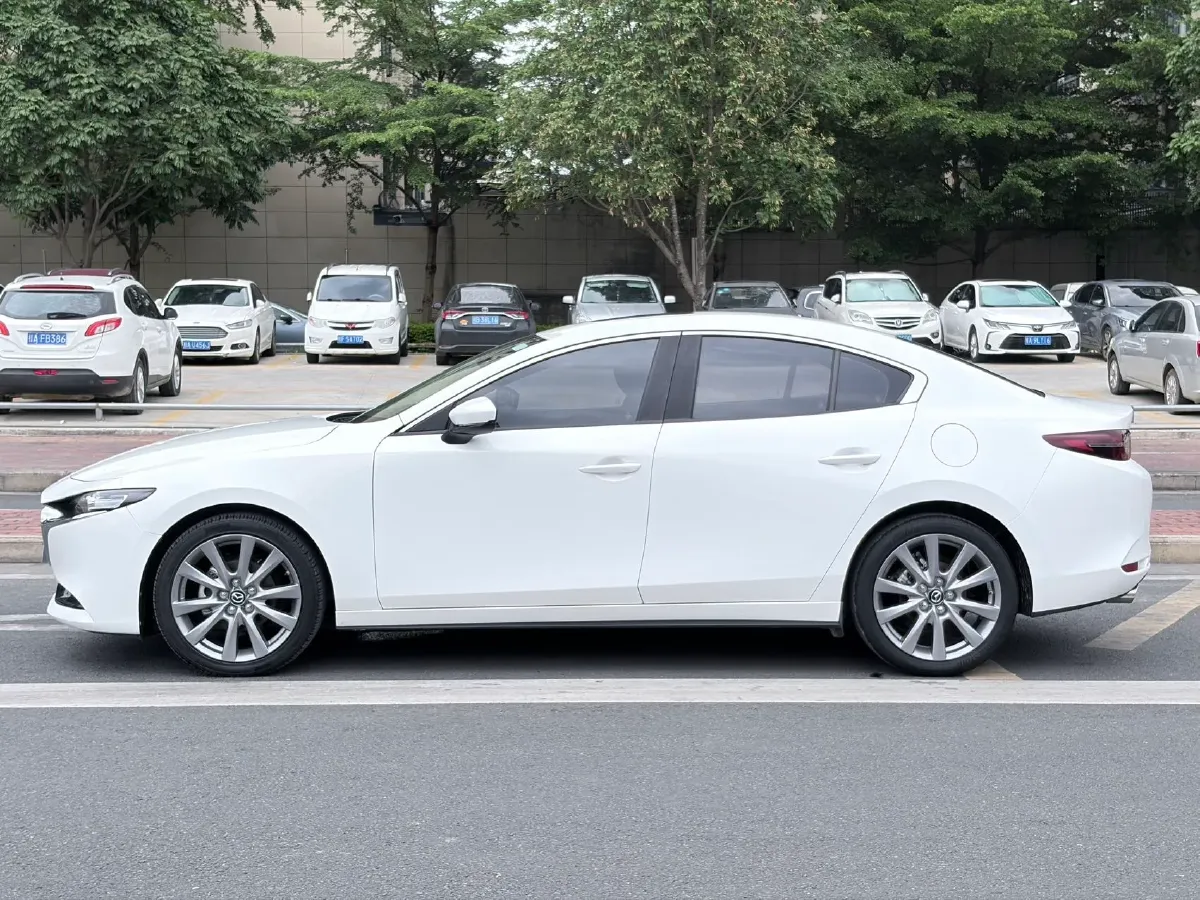 2020 Mazda 3 Axela 2.0L 158HP L4 6AT,autocango,china used car exporter,china ev exporter,chinese used car exporter,chinese used ev exporter