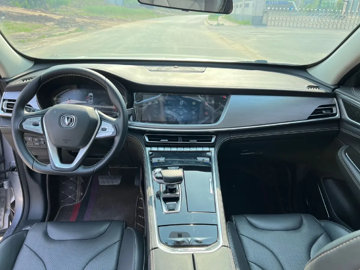 2021 ChangAn CS85 Coupe 1.5T 178HP L4 7DCT,autocango,china used car exporter,china ev exporter,chinese used car exporter,chinese used ev exporter