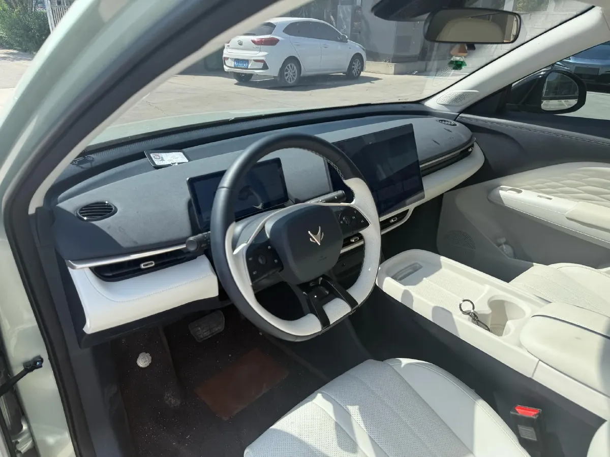 2025 ARCFOX T1 BEV,autocango,china used car exporter,china ev exporter,chinese used car exporter,chinese used ev exporter