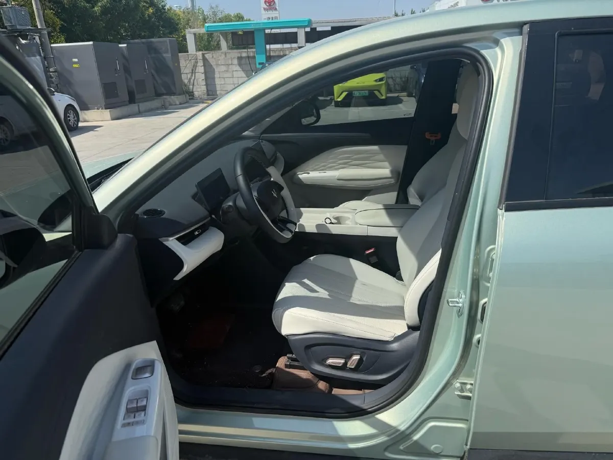 2025 ARCFOX T1 BEV,autocango,china used car exporter,china ev exporter,chinese used car exporter,chinese used ev exporter