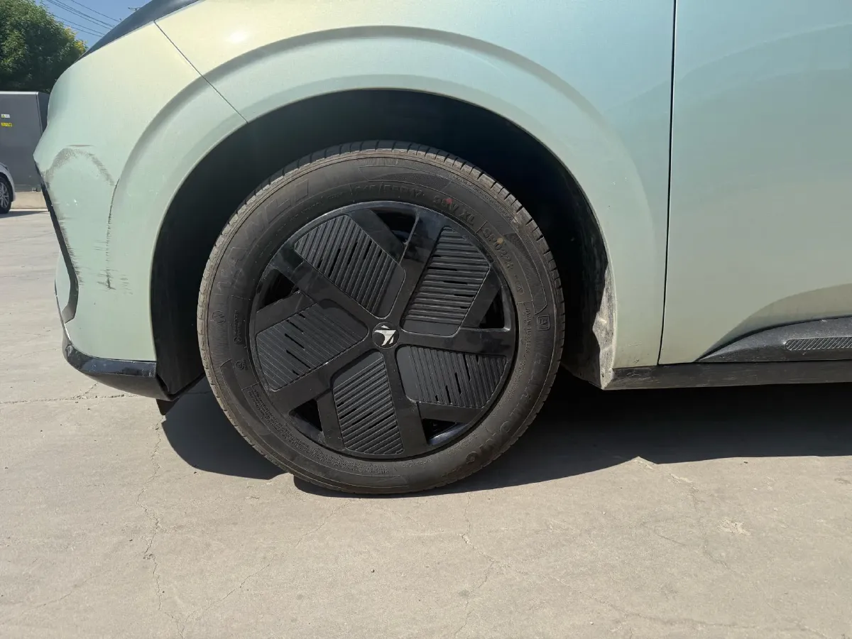2025 ARCFOX T1 BEV,autocango,china used car exporter,china ev exporter,chinese used car exporter,chinese used ev exporter
