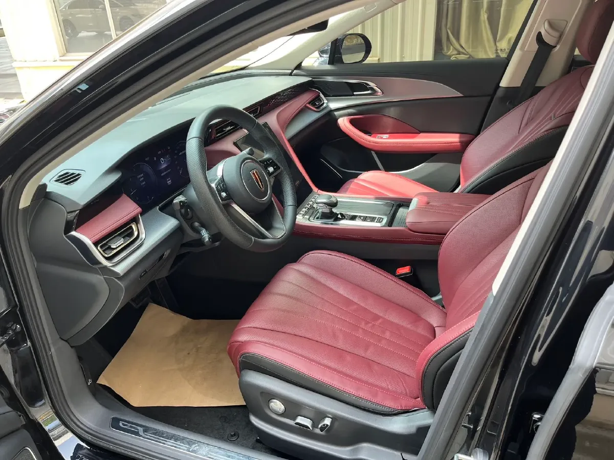 2023 HongQi H5 2.0T 224HP L4 8AT,autocango,china used car exporter,china ev exporter,chinese used car exporter,chinese used ev exporter