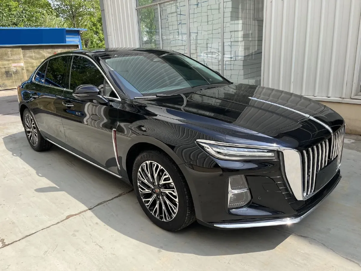 2023 HongQi H5 2.0T 224HP L4 8AT,autocango,china used car exporter,china ev exporter,chinese used car exporter,chinese used ev exporter