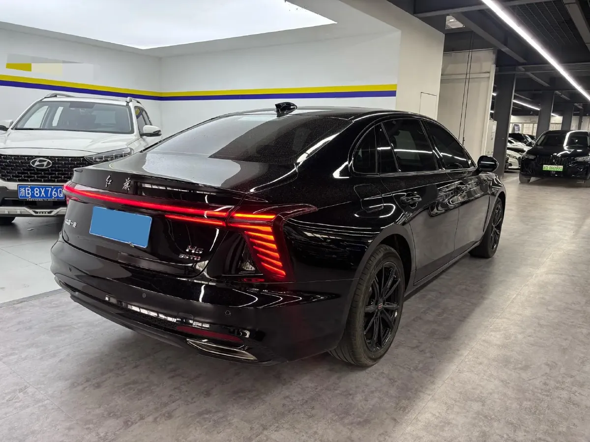 2025 HongQi H5 1.5T 169HP L4 7DCT,autocango,china used car exporter,china ev exporter,chinese used car exporter,chinese used ev exporter