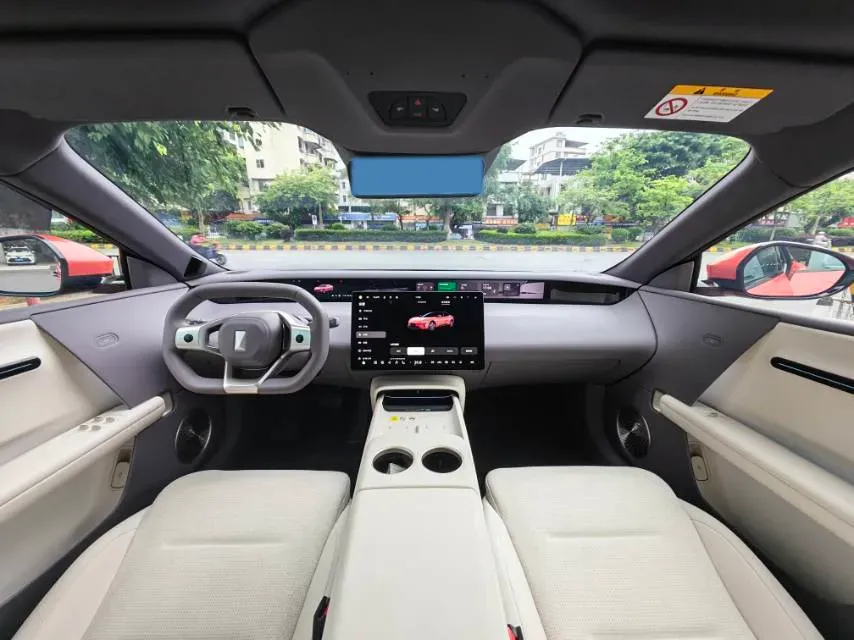 2025 Avatr 06 REEV 156HP REEV,autocango,china used car exporter,china ev exporter,chinese used car exporter,chinese used ev exporter