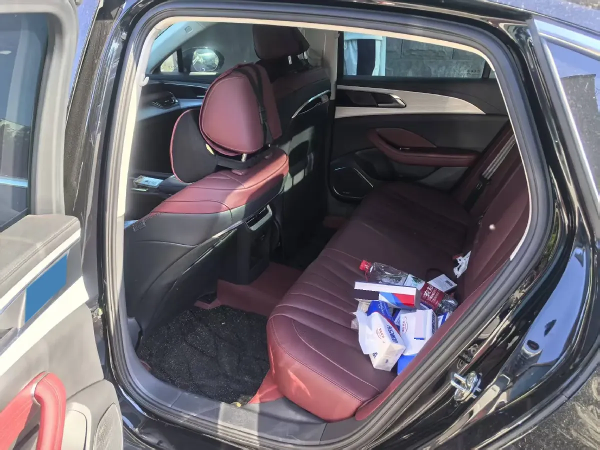 2024 HongQi H5 1.5T 169HP L4 7DCT,autocango,china used car exporter,china ev exporter,chinese used car exporter,chinese used ev exporter