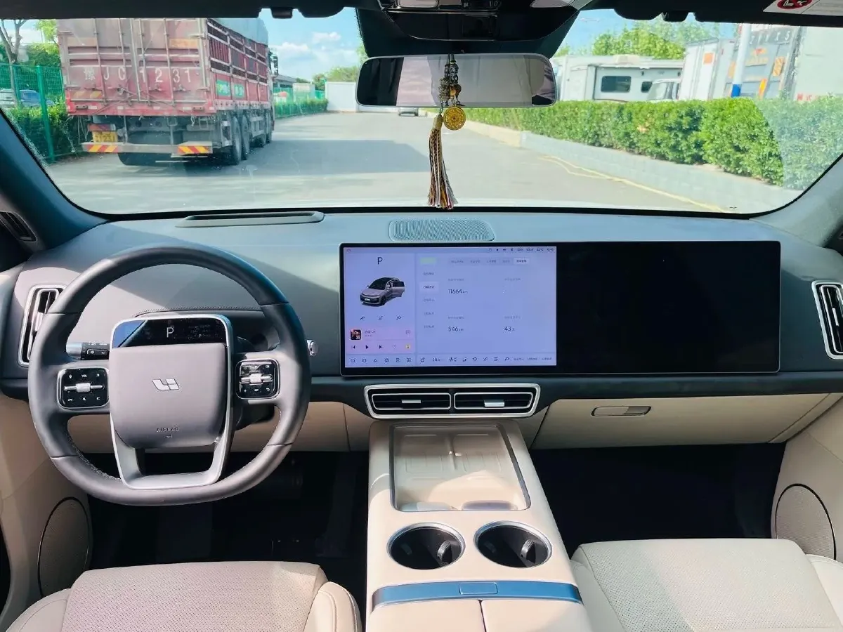 2024 Li L6 Range Extended 154HP L4 REEV 36.8KWH,autocango,china used car exporter,china ev exporter,chinese used car exporter,chinese used ev exporter