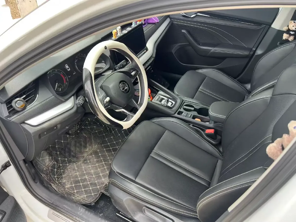 2023 Skoda Octavia 1.4T 150HP L4 7DCT,autocango,china used car exporter,china ev exporter,chinese used car exporter,chinese used ev exporter