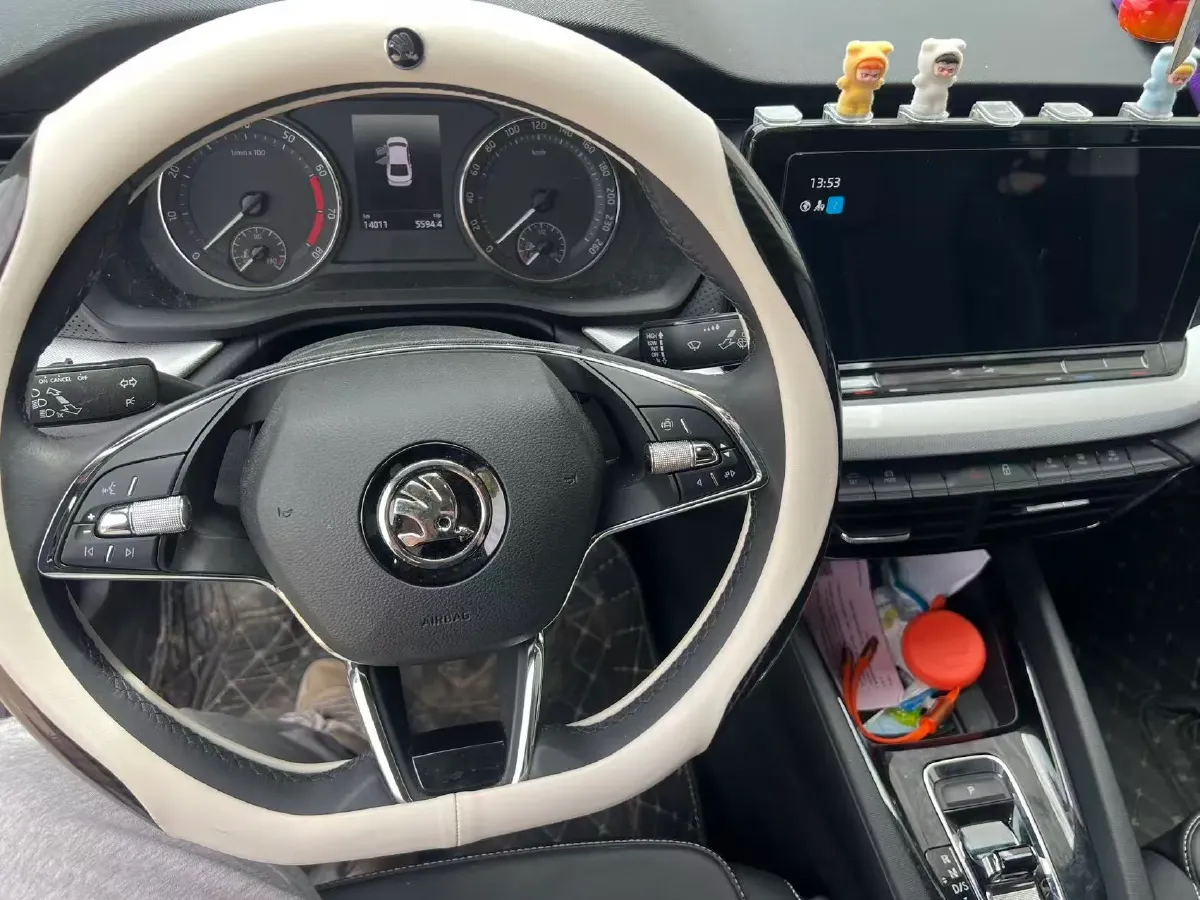 2023 Skoda Octavia 1.4T 150HP L4 7DCT,autocango,china used car exporter,china ev exporter,chinese used car exporter,chinese used ev exporter
