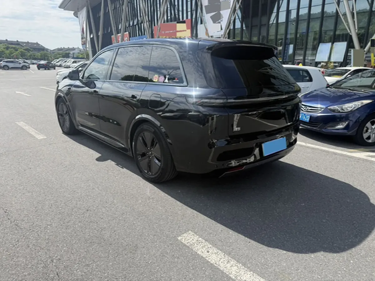 2024 Toyota Granvia 2.5L 189HP L4 E-CVT Hybrid,autocango,china used car exporter,china ev exporter,chinese used car exporter,chinese used ev exporter