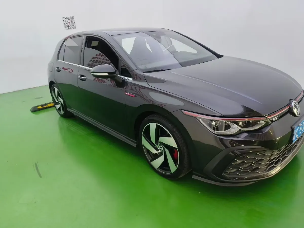 2021 Volkswagen GolfGTI 2.0T 220HP L4 7DCT,autocango,china used car exporter,china ev exporter,chinese used car exporter,chinese used ev exporter