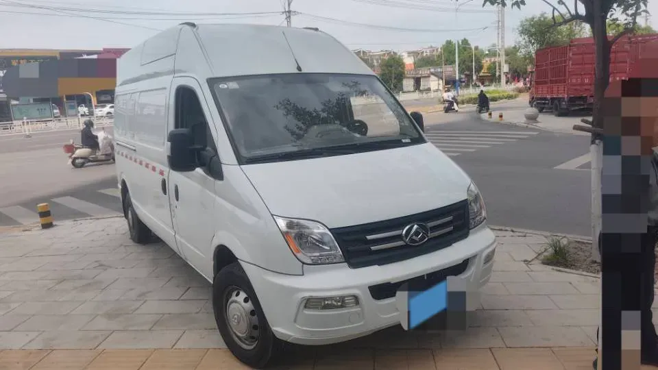 2021 MAXUS XinTu V80 2.0T 139HP L4 6MT,autocango,china used car exporter,china ev exporter,chinese used car exporter,chinese used ev exporter