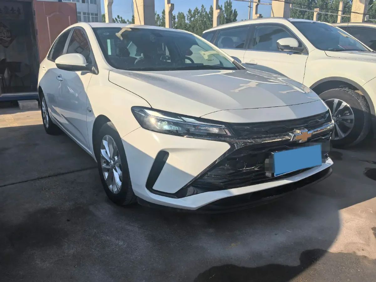 2024 Chevrolet Monza 1.5L 113HP L4 6DCT,autocango,china used car exporter,china ev exporter,chinese used car exporter,chinese used ev exporter