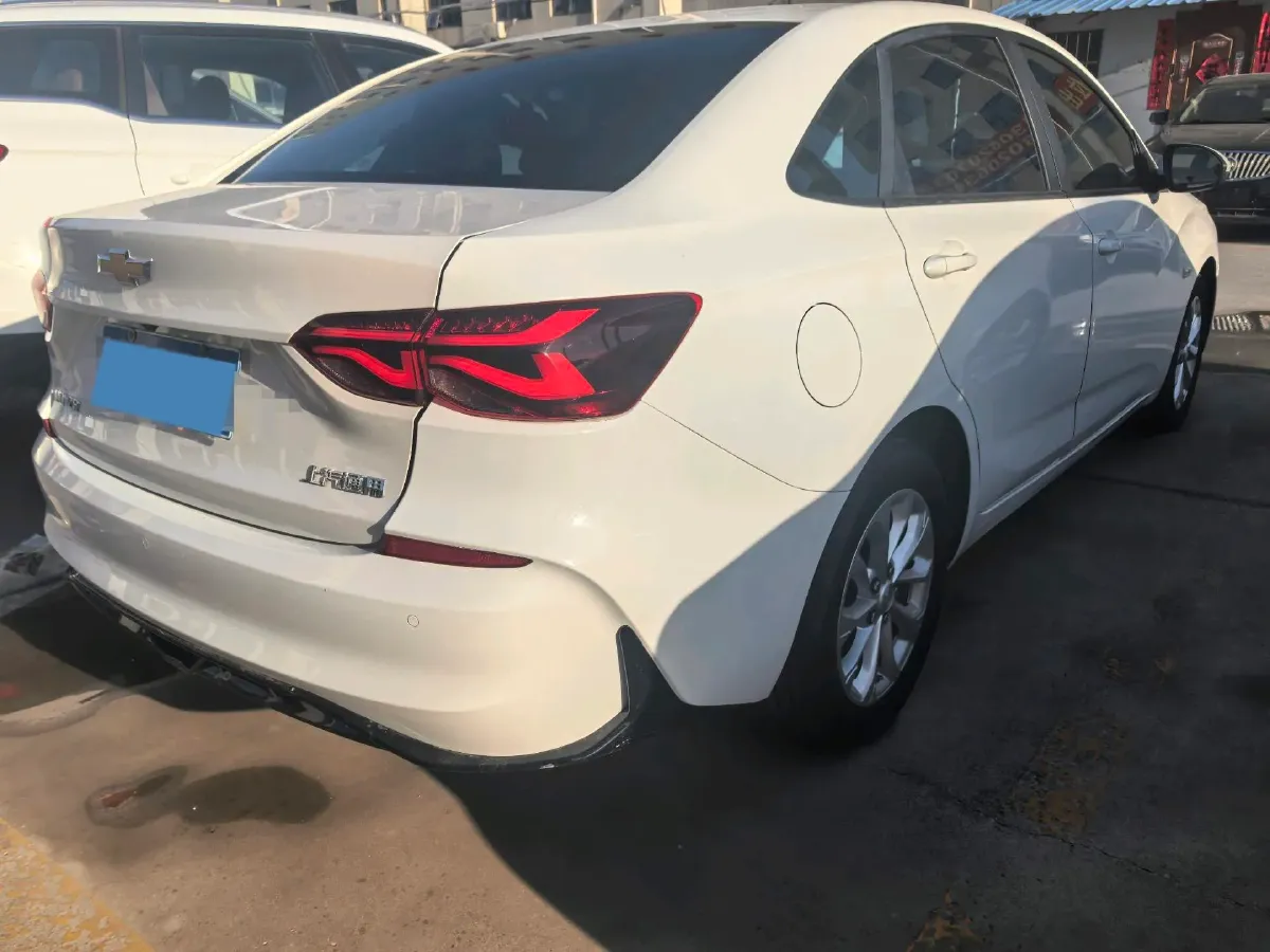 2024 Chevrolet Monza 1.5L 113HP L4 6DCT,autocango,china used car exporter,china ev exporter,chinese used car exporter,chinese used ev exporter