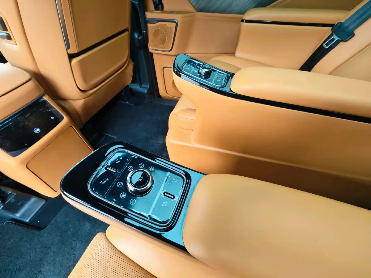 2025 WEY HighMountain 1.5T 170HP L4 4DHT PHEV,autocango,china used car exporter,china ev exporter,chinese used car exporter,chinese used ev exporter