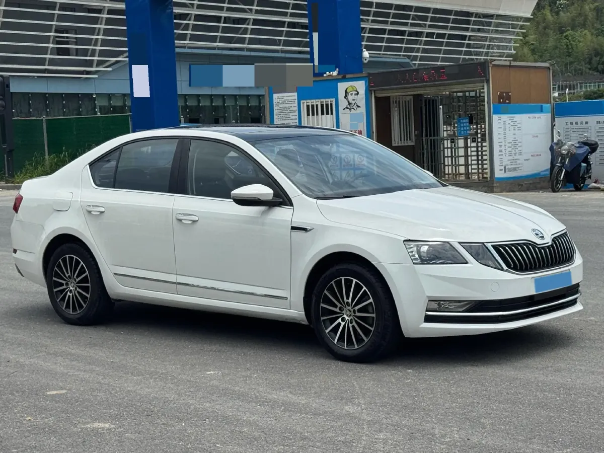 2018 Skoda Octavia 1.6L 110HP L4 6AT,autocango,china used car exporter,china ev exporter,chinese used car exporter,chinese used ev exporter