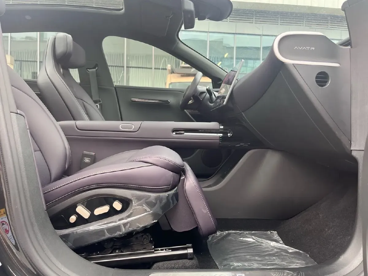 2026 Avatr 07 1.5T 156HP L4 REEV,autocango,china used car exporter,china ev exporter,chinese used car exporter,chinese used ev exporter