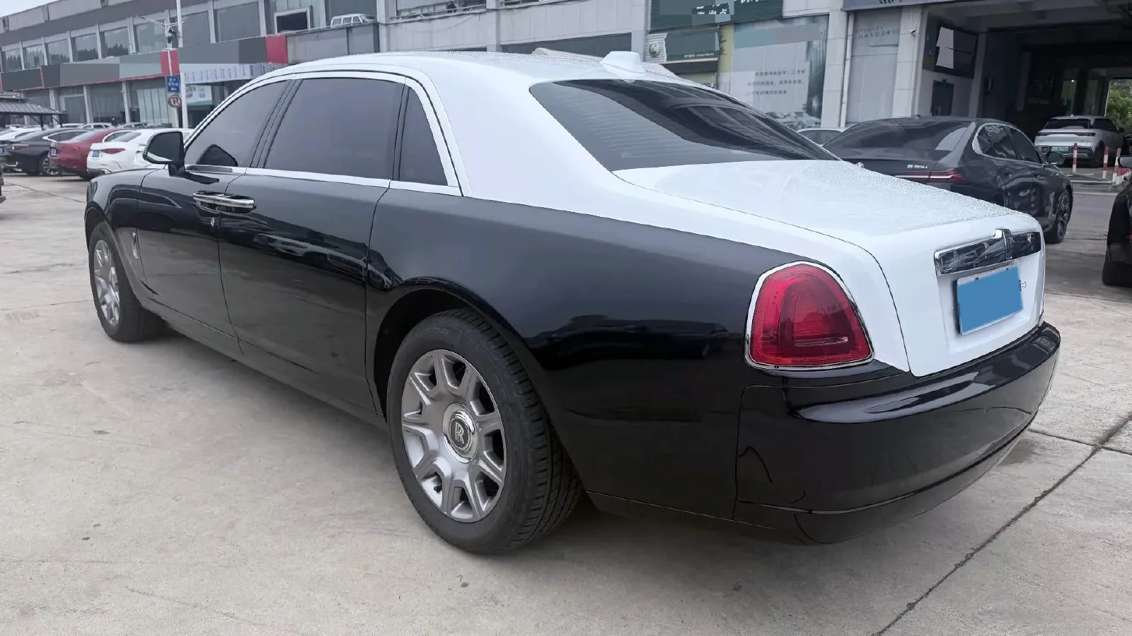 2018 Rolls-Royce Ghost 6.6T 571HP V12 8AT,autocango,china used car exporter,china ev exporter,chinese used car exporter,chinese used ev exporter