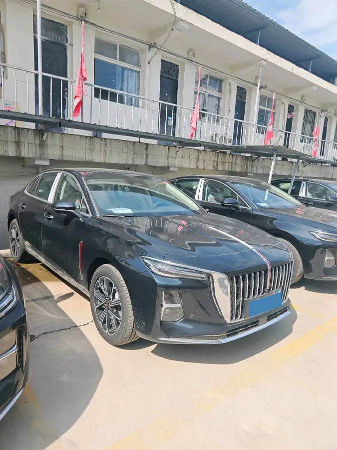 2025 HongQi H5 2.0T 224HP L4 8AT,autocango,china used car exporter,china ev exporter,chinese used car exporter,chinese used ev exporter