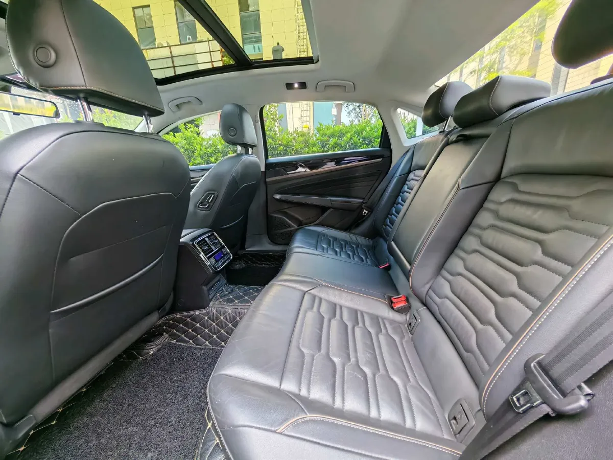 2020 Volkswagen Passat 2.0T 186HP L4 7DCT,autocango,china used car exporter,china ev exporter,chinese used car exporter,chinese used ev exporter