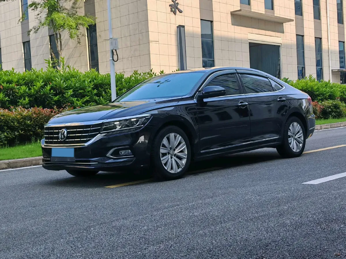 2020 Volkswagen Passat 2.0T 186HP L4 7DCT,autocango,china used car exporter,china ev exporter,chinese used car exporter,chinese used ev exporter
