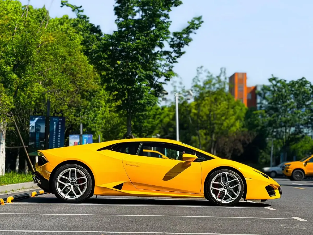 2016 Lamborghini Huracán 5.2L 580HP V10 7DCT,autocango,china used car exporter,china ev exporter,chinese used car exporter,chinese used ev exporter