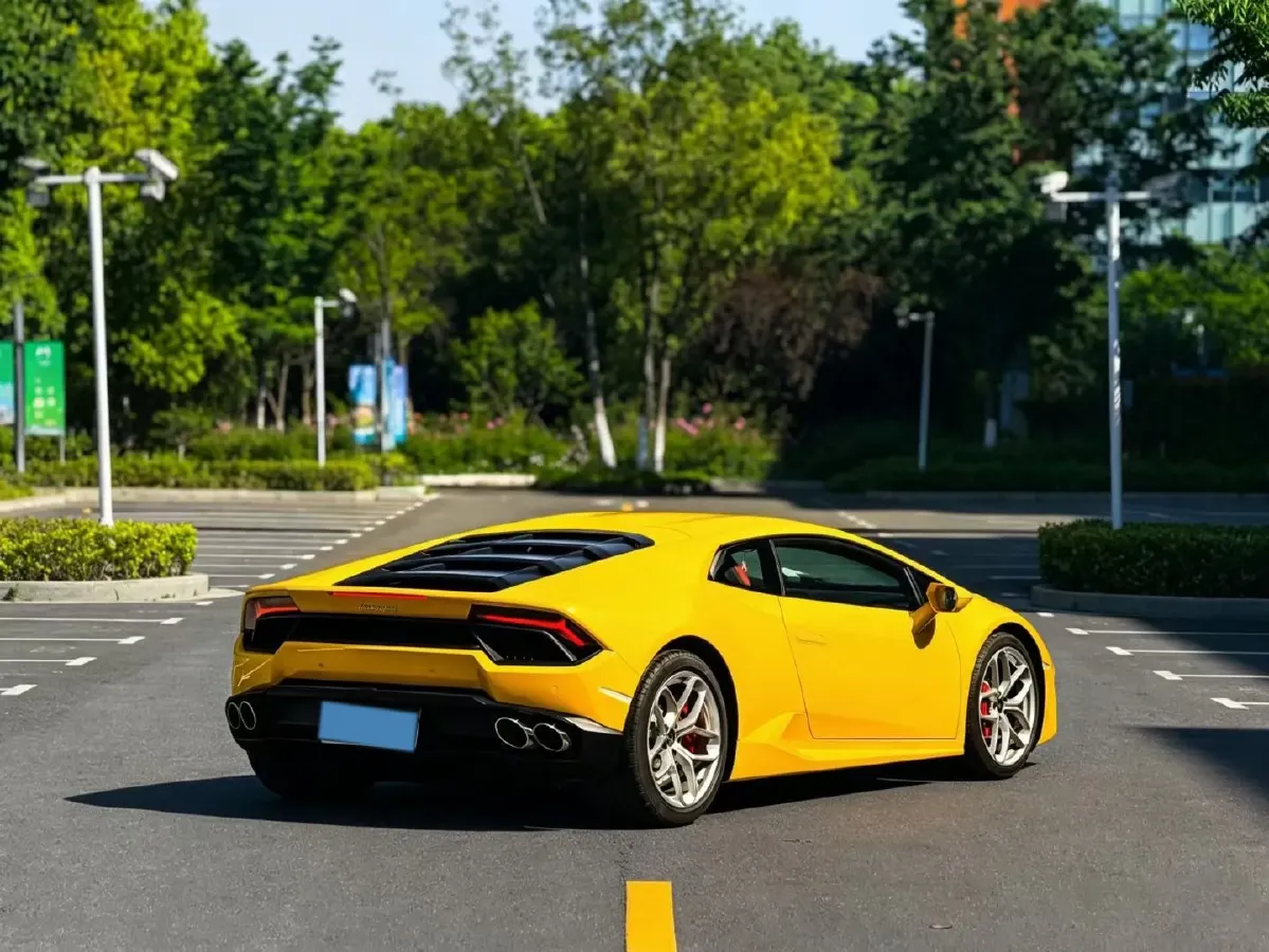 2016 Lamborghini Huracán 5.2L 580HP V10 7DCT,autocango,china used car exporter,china ev exporter,chinese used car exporter,chinese used ev exporter