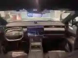 2025 NIO ET9 BEV