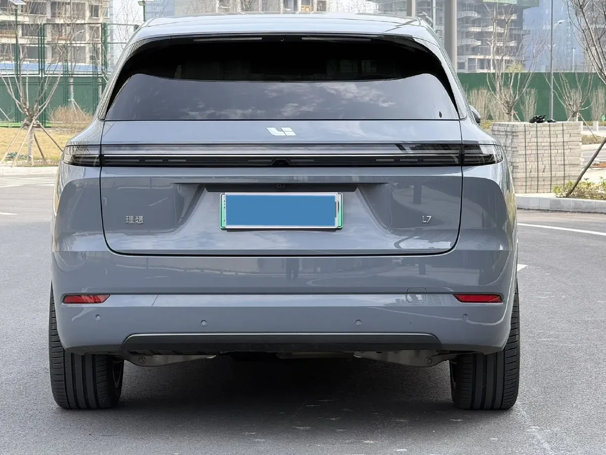 2025 Li L7 Range Extended 154HP REEV,autocango,china used car exporter,china ev exporter,chinese used car exporter,chinese used ev exporter