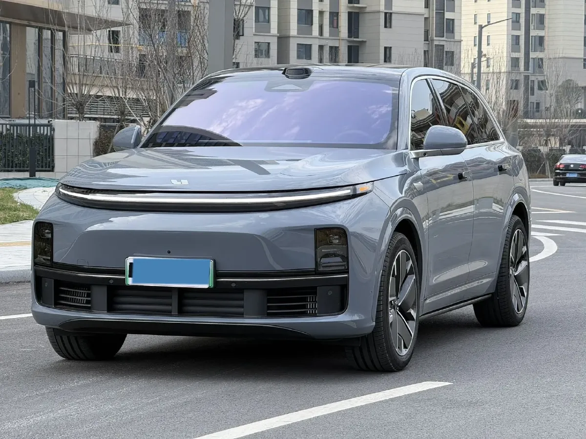 2025 Li L7 Range Extended 154HP REEV,autocango,china used car exporter,china ev exporter,chinese used car exporter,chinese used ev exporter
