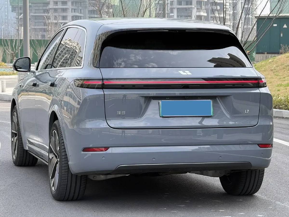 2025 Li L7 Range Extended 154HP REEV,autocango,china used car exporter,china ev exporter,chinese used car exporter,chinese used ev exporter