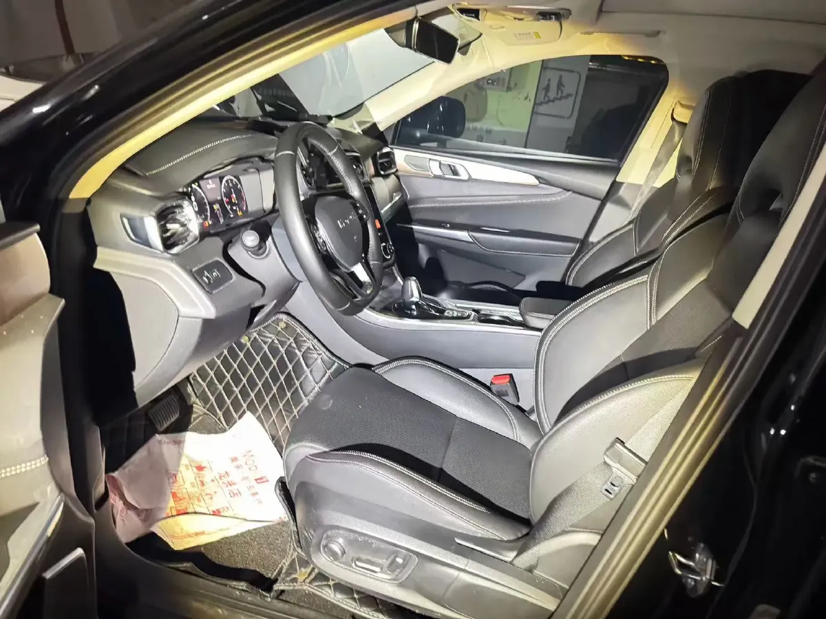 2019 LYNK&CO 01 2.0T 190HP L4 7DCT,autocango,china used car exporter,china ev exporter,chinese used car exporter,chinese used ev exporter