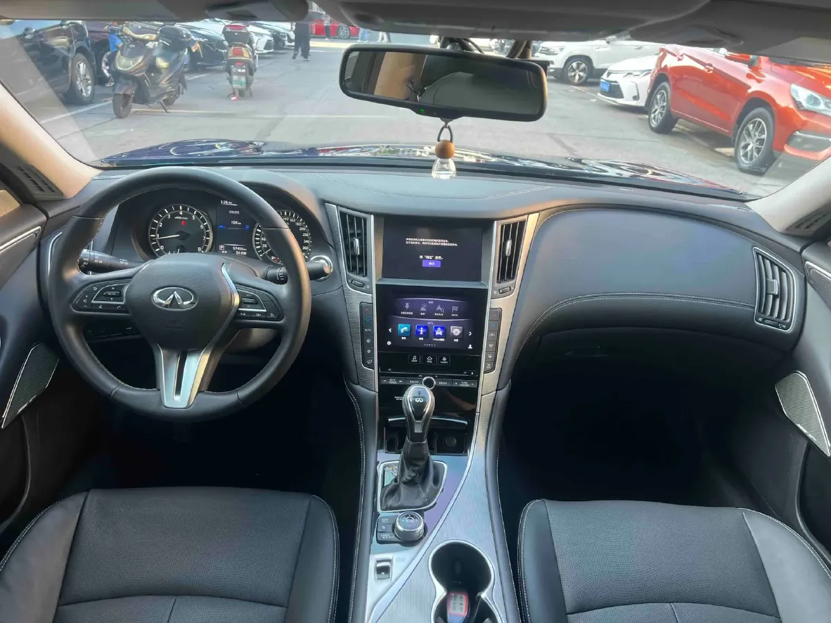2018 Jeep Grand Commander 2.0T 265HP L4 9AT,autocango,china used car exporter,china ev exporter,chinese used car exporter,chinese used ev exporter