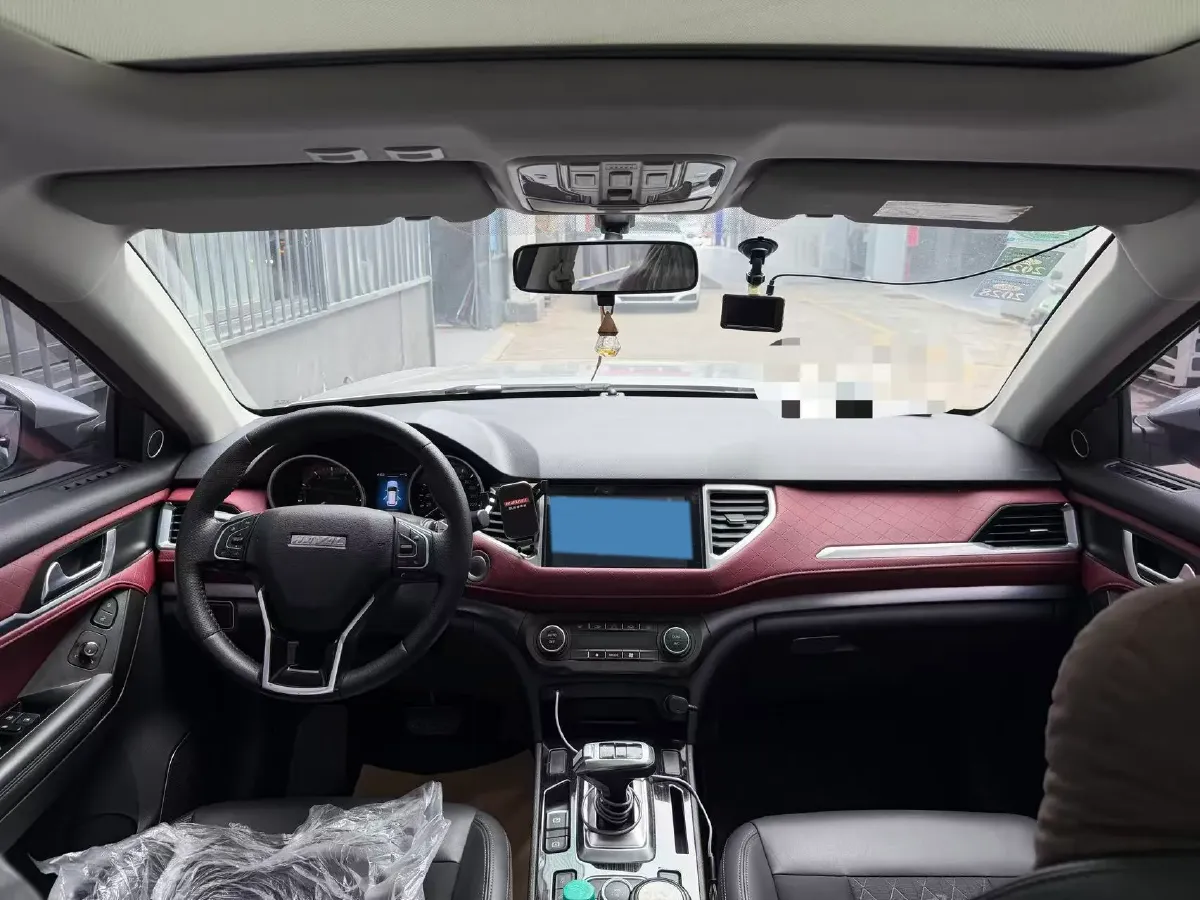 2020 Haval H6 Coupe 1.5T 150HP L4 7DCT,autocango,china used car exporter,china ev exporter,chinese used car exporter,chinese used ev exporter
