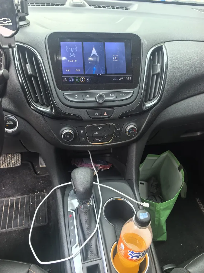 2021 Chevrolet Equinox 1.5T 169HP L4 6AT,autocango,china used car exporter,china ev exporter,chinese used car exporter,chinese used ev exporter