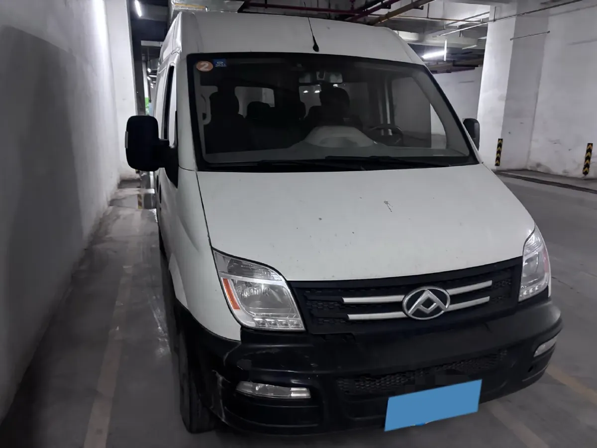 2020 MAXUS XinTu V80 2.5T 136HP L4 6MT,autocango,china used car exporter,china ev exporter,chinese used car exporter,chinese used ev exporter