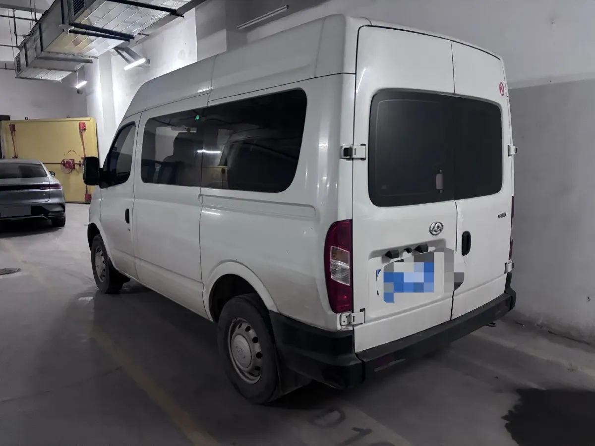 2020 MAXUS XinTu V80 2.5T 136HP L4 6MT,autocango,china used car exporter,china ev exporter,chinese used car exporter,chinese used ev exporter