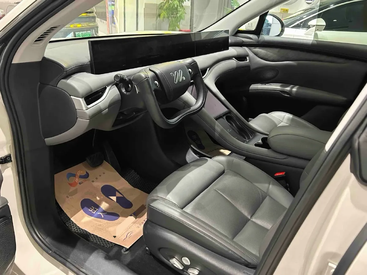 2023 IM LS6 BEV 71KWH,autocango,china used car exporter,china ev exporter,chinese used car exporter,chinese used ev exporter