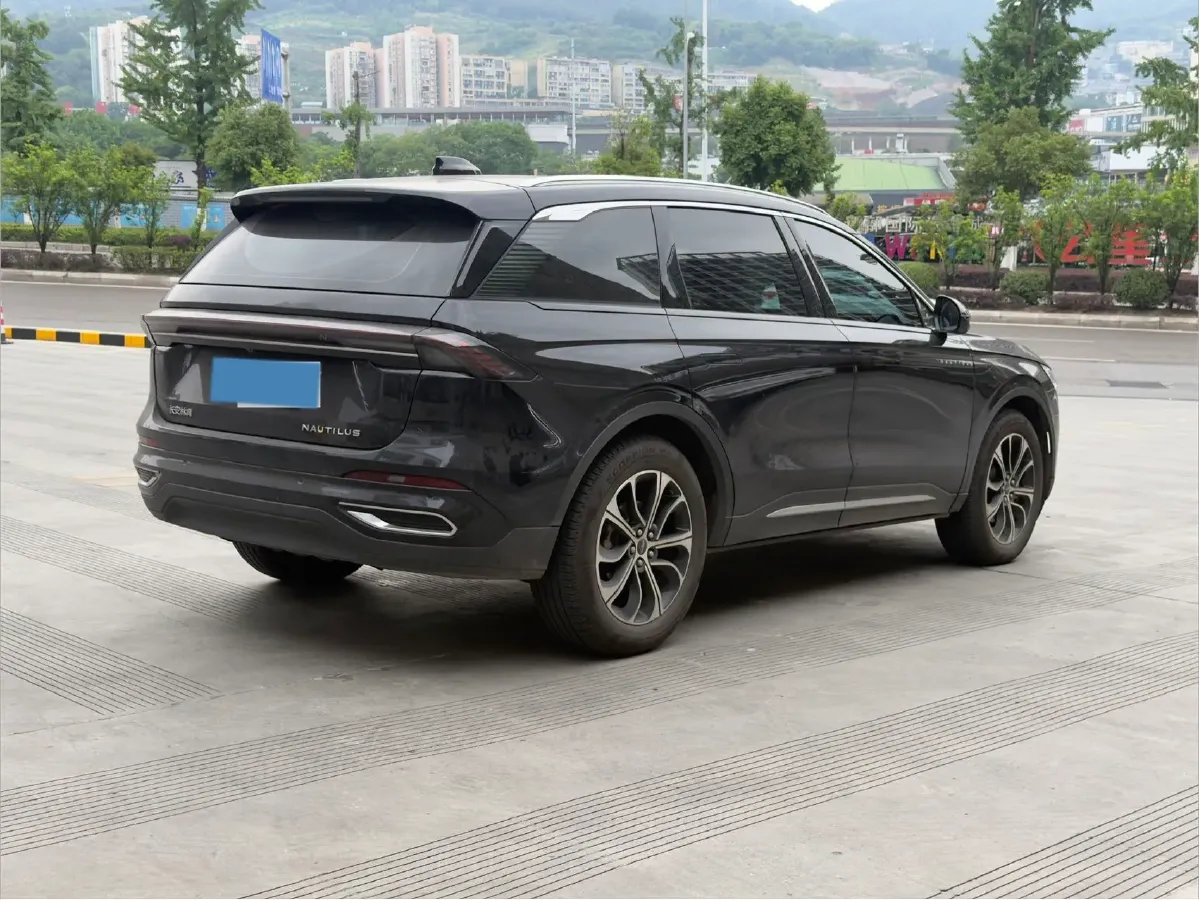 2025 Lincoln Nautilus 2.0T 261HP L4 8AT,autocango,china used car exporter,china ev exporter,chinese used car exporter,chinese used ev exporter