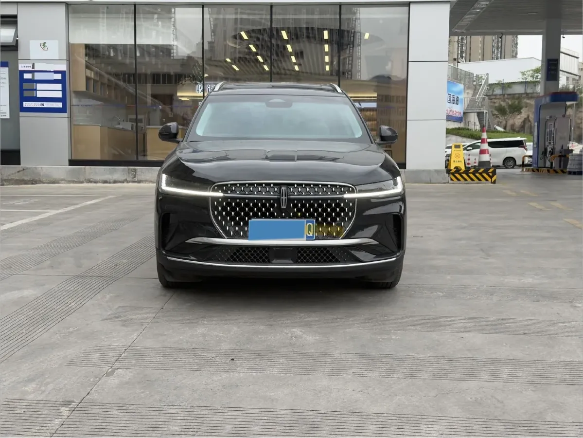 2025 Lincoln Nautilus 2.0T 261HP L4 8AT,autocango,china used car exporter,china ev exporter,chinese used car exporter,chinese used ev exporter